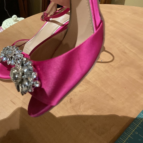 Badgley Mischka Jewel Heels - Picture 8 of 9